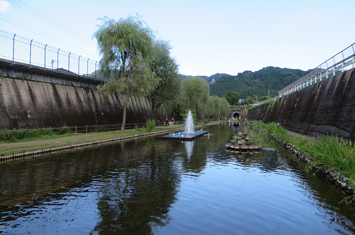 高森湧水トンネル公園