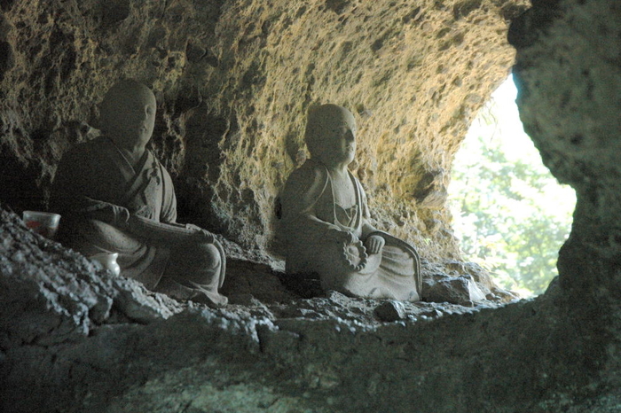 穿戸羅漢山